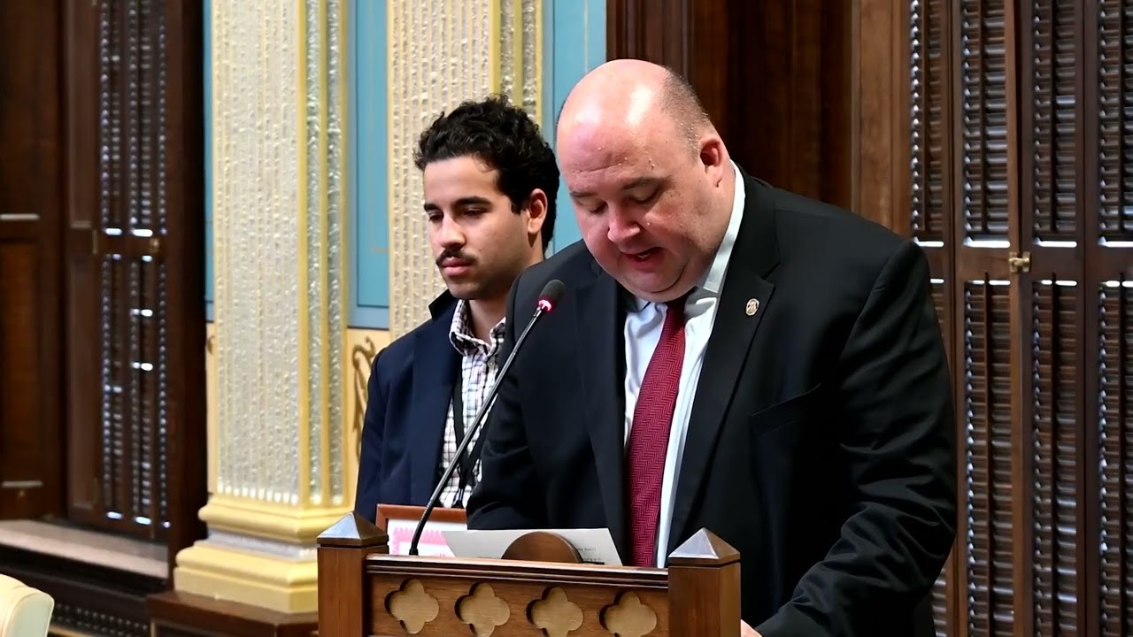 Sen. Webber Congratulates Gabriel Souza on his Senate internship