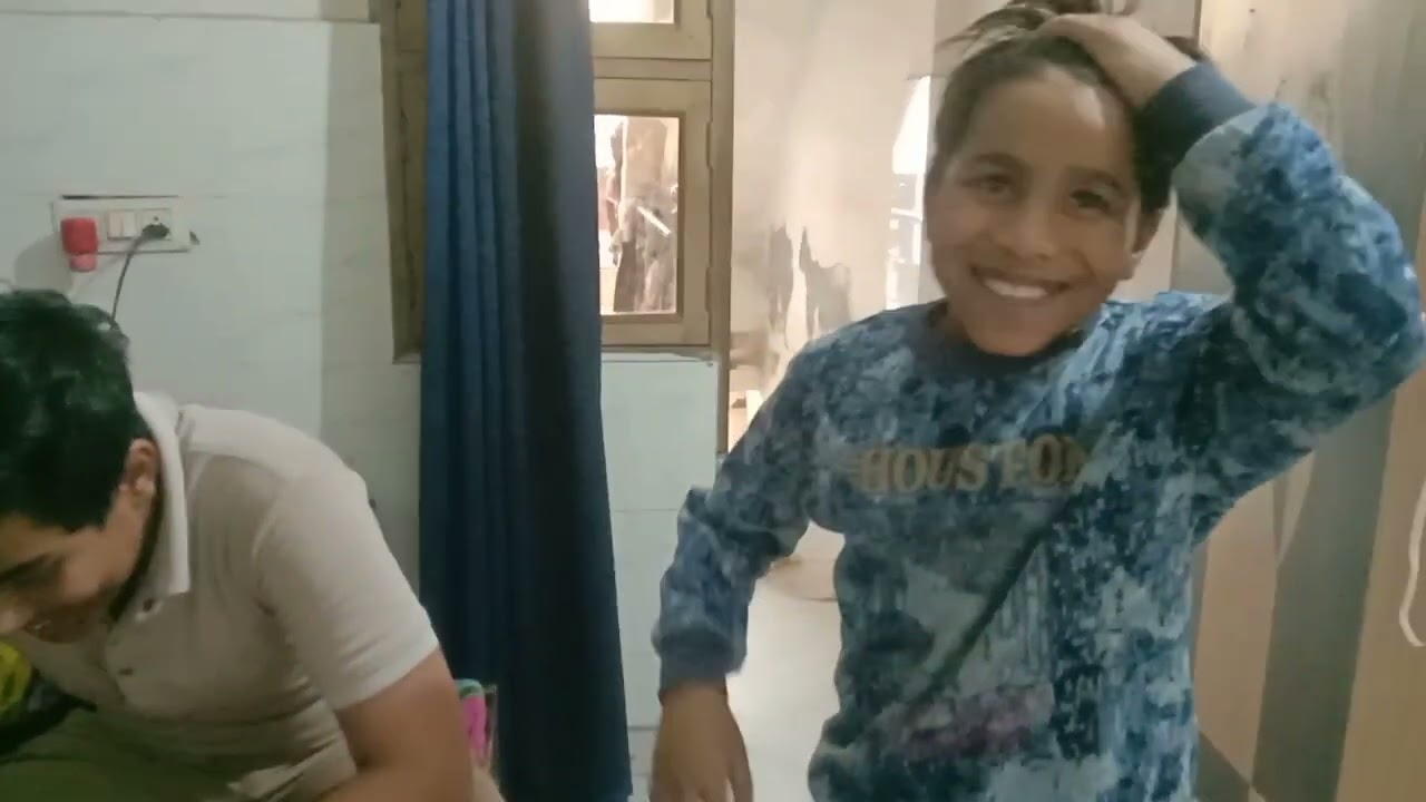 बचपन की मस्ती ✈️ कागज़ का एरोप्लेन और स्वादिष्ट मोमोज़ 🥟