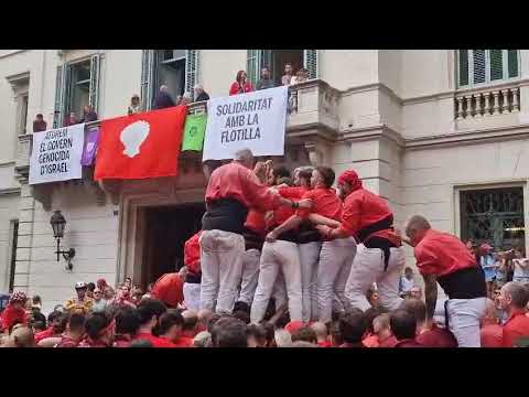 Castellers de Barcelona: Intent de 2 de 8 amb folre - Festa Major de Sarrià 2025