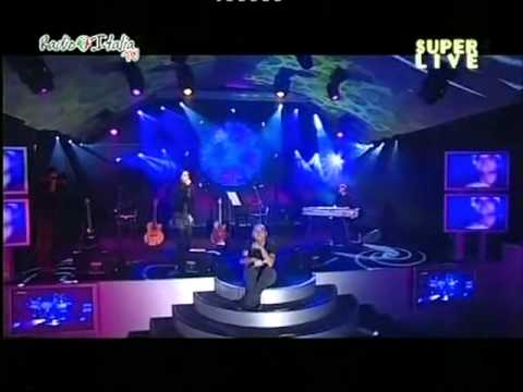 Mango ft. Helena Hellwing - La Rosa Dell'Inverno Super live Italia