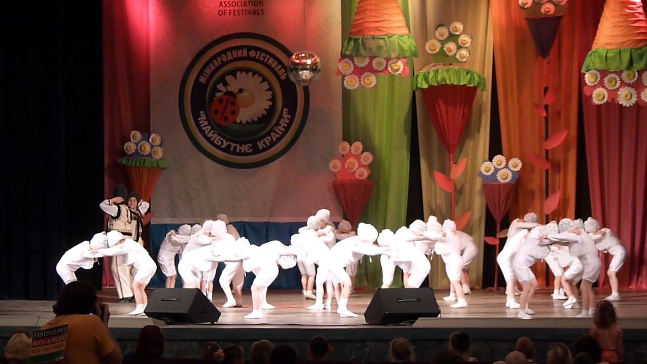 танец овечек. костюм на танец барашка. танец барашков. овца смешная. танец барашков.