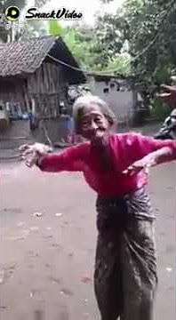 Nenek nenek goyang asiiiik