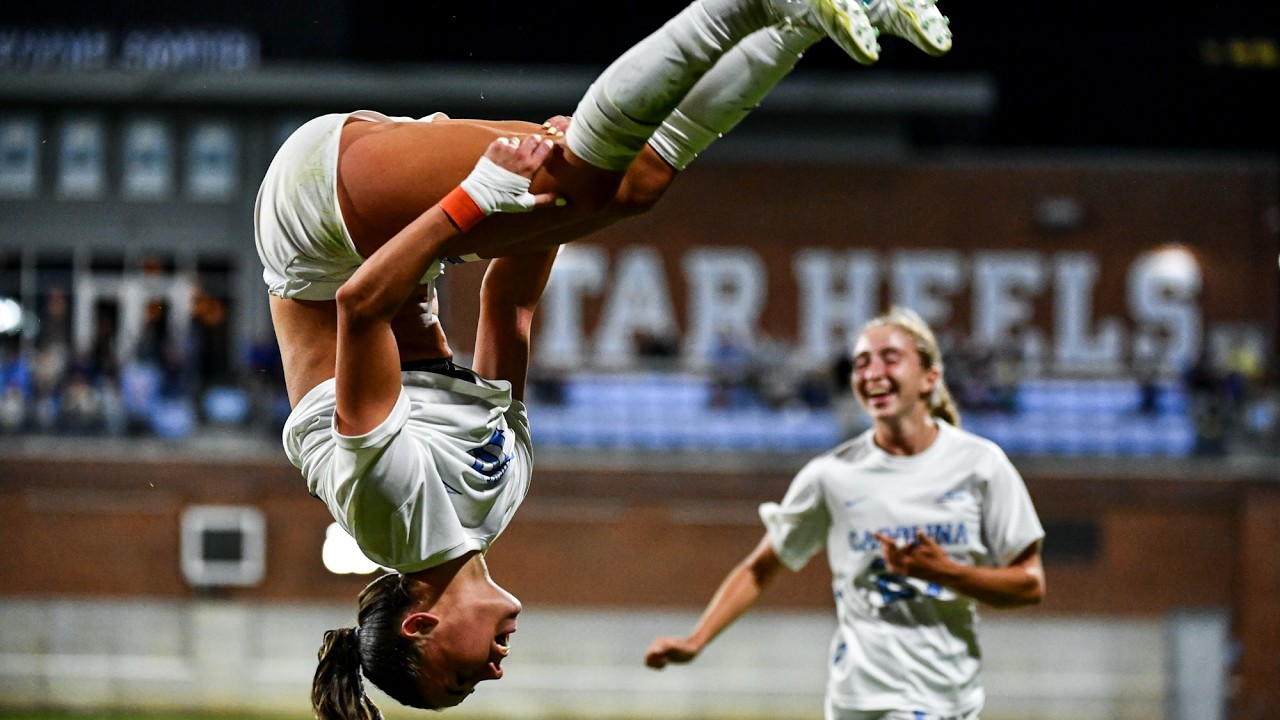 No. 2 UNC Women's Soccer bounces back behind Bella Devey’s left-footer No. 2 UNC Women's Soccer bounces back behind Bella Devey’s left-footer