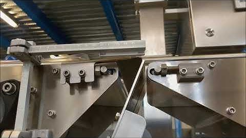 Labelling system for food trays
