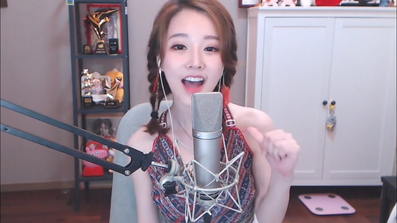 Love You Like A Love Song  -  Chinese girl Feng Timo cover (lyrics)