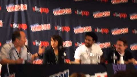 Unicron.com @ NYCC: Transformers Robots in Disguise Panel