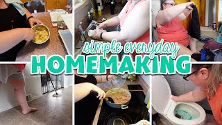 Simple Everyday Homemaking // Stay At Home Mom // Minimal Cleaning // Progress Not Perfection