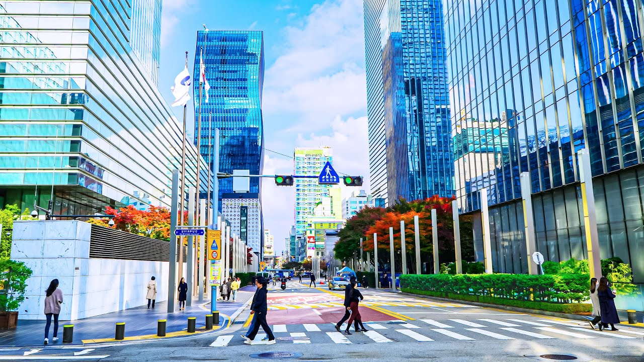 [4K HDR] 강남 거리_활기찬 강남역 사거리에서 신논현역을 지나 역삼역 까지 | 고층빌딩숲 바쁜 발걸음을 재촉하는 강남 직장 ...