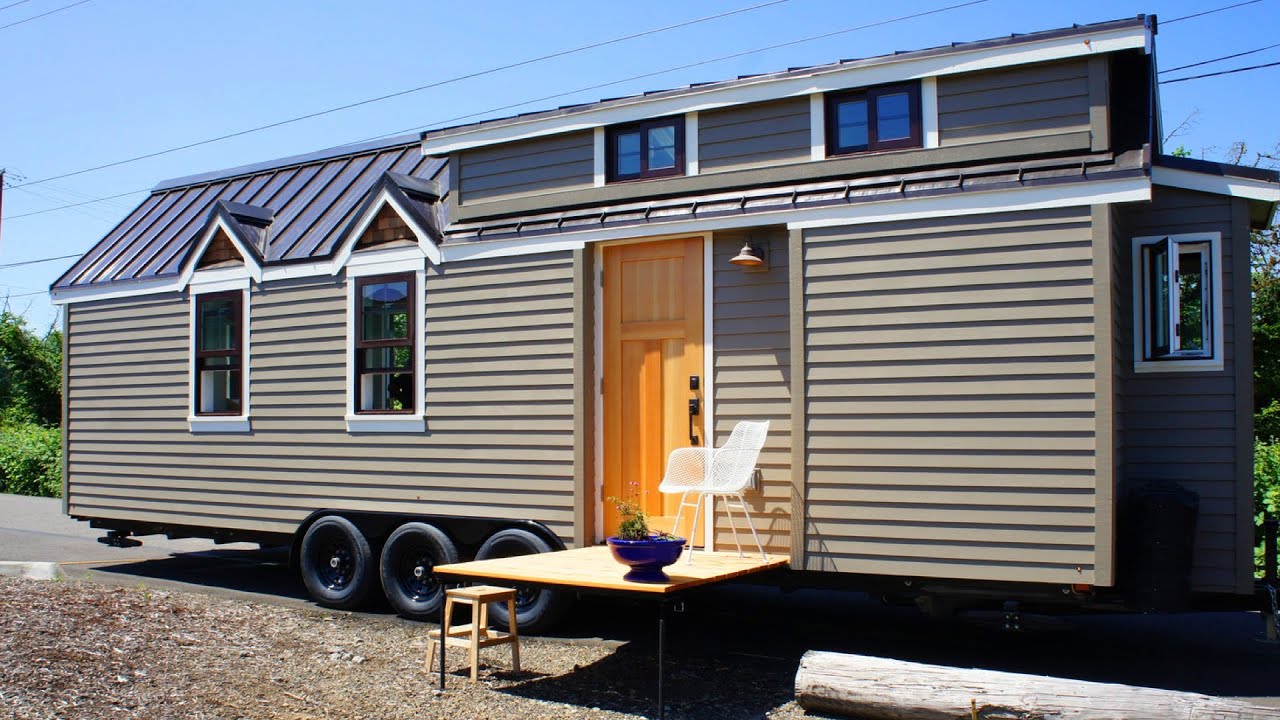 $40k DIY 28 Ft. Tiny Home for 23 Year-Old 