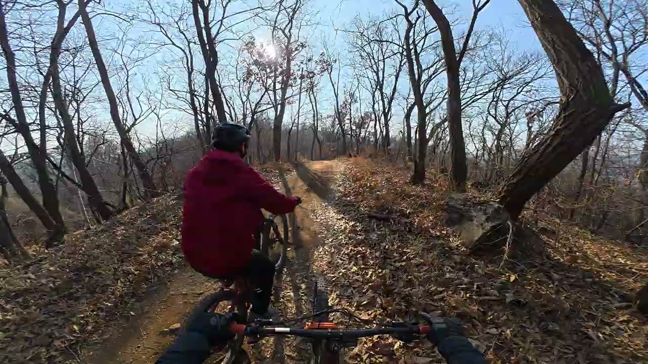 260218 우면산 칼바위다운 #칼바위라인 새로생김 #처태님 #해빙기 시작!!