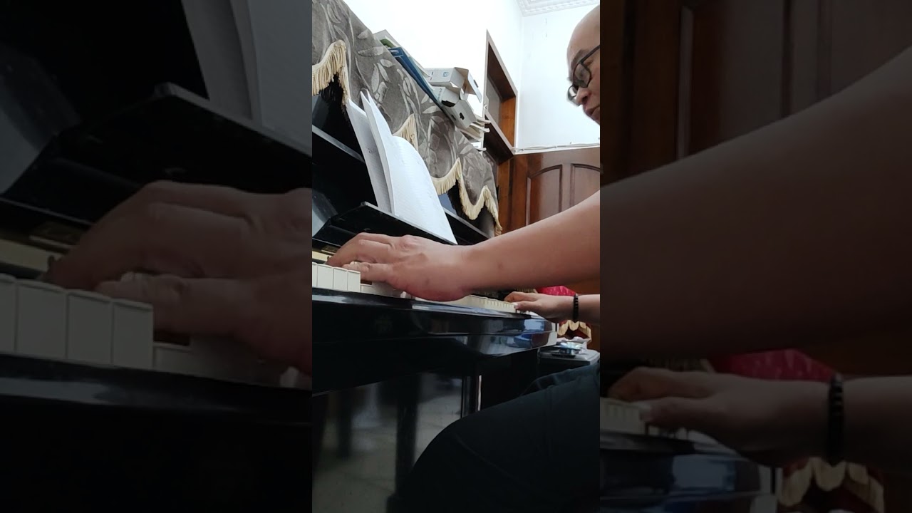 Play piano la La la love song-toshinobu kubota improvisation 21 jun 25