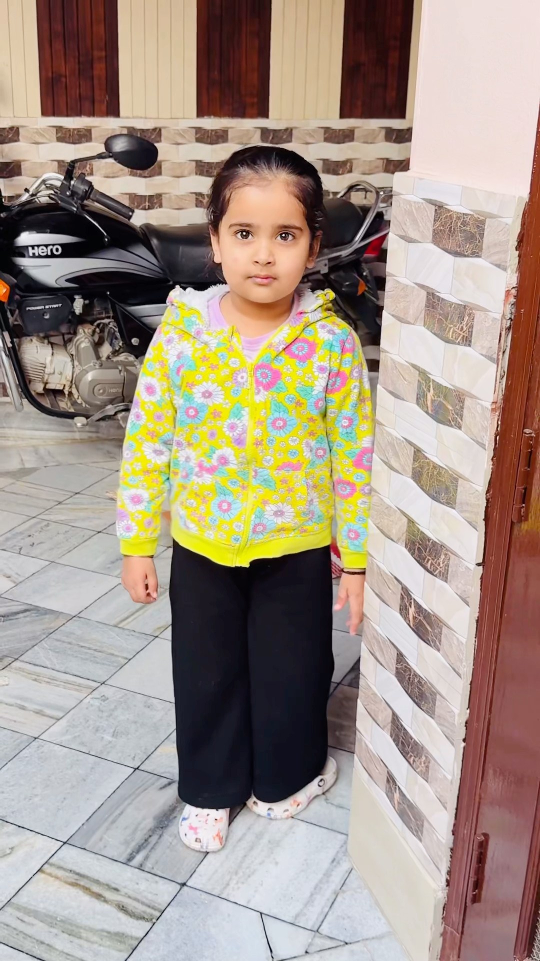 Anaya Apne  Papa Ki Bahut Care Karti Hai ?❤️