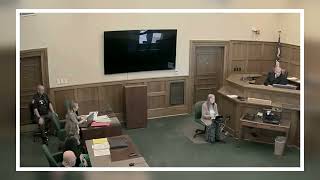 видео: Зал суда ахнул, когда судья раскрыл тайное криминальное прошлое подсудимого! картинка: Зал суда ахнул, когда судья раскрыл тайное криминальное прошлое подсудимого!