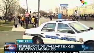 Wal-Mart employees protest on Black Friday in New Jersey