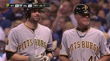 PIT@MIL: Walker plates Harrison with single to left