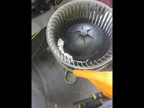 How to replace Blower motor, 06' Jeep commander - YouTube