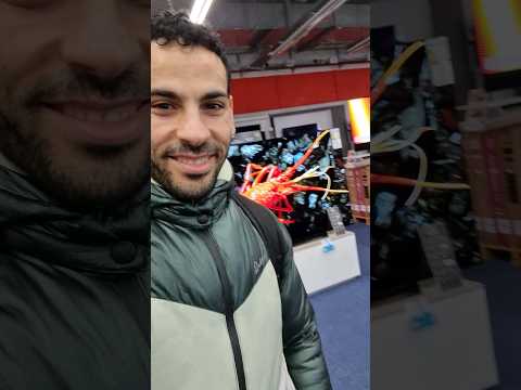 أكبر شاشات تلفزيون سمارت تي في المانيا        المانيا علاء خلف