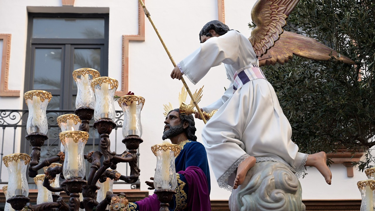 Paso de Oración en el huerto de Dos Hermanas por carrera oficial #semanasanta2025  4K UHD