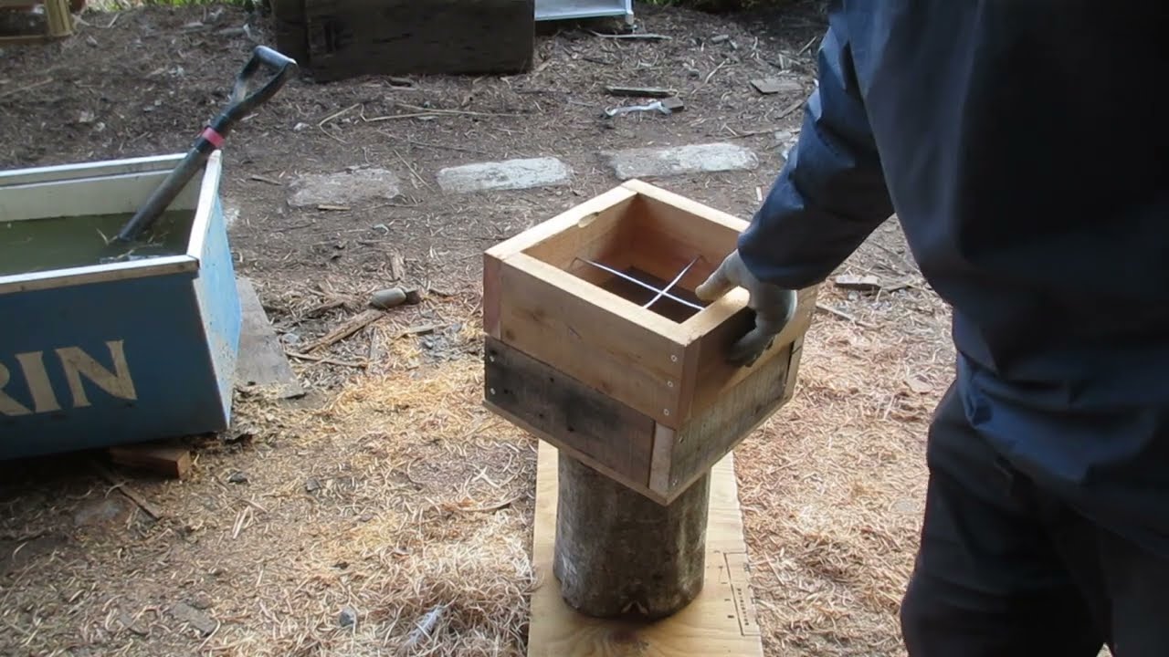 二ホンミツバチ用のハイブリット待ち箱DIY