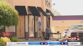 Sioux Falls businesses cleaning up after Sunday night violent protest