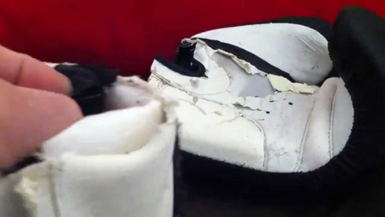 inside boxing gloves