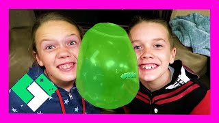 Glo Wubble X Bubble Ball FAIL (Day 1924) | Clintus.tv