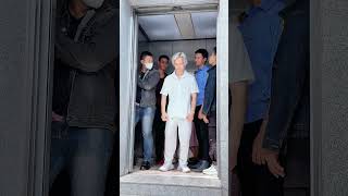 Anh 10 Đại Bàng Đi Thang Máy Ben Eagle