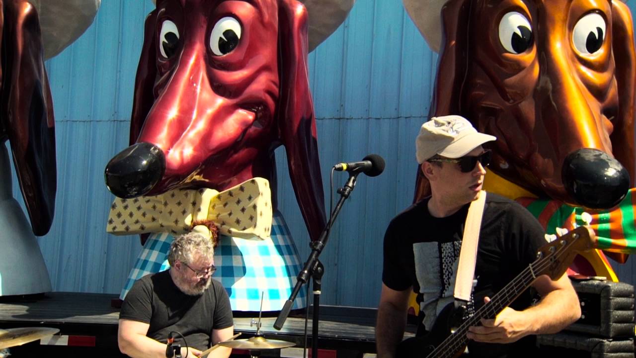 Guarda Wimps - Suitcase (Live on PressureDrop.tv) su YouTube Guarda Wimps - Suitcase (Live on PressureDrop.tv) su YouTube