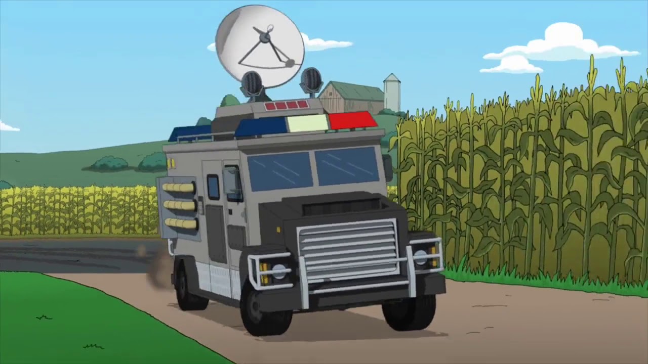 Гриффин моет машину