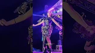 kak eve cahaya saat tampil di SBP  fest  diwek Jombang 2026