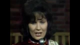 Loretta Lynn - Blue Kentucky Girl
