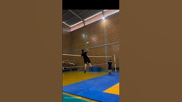 cooked setter 💀 { subscribe } ☠️ #volleyball #jump #viralvideo #sports #algorithms #algorithm