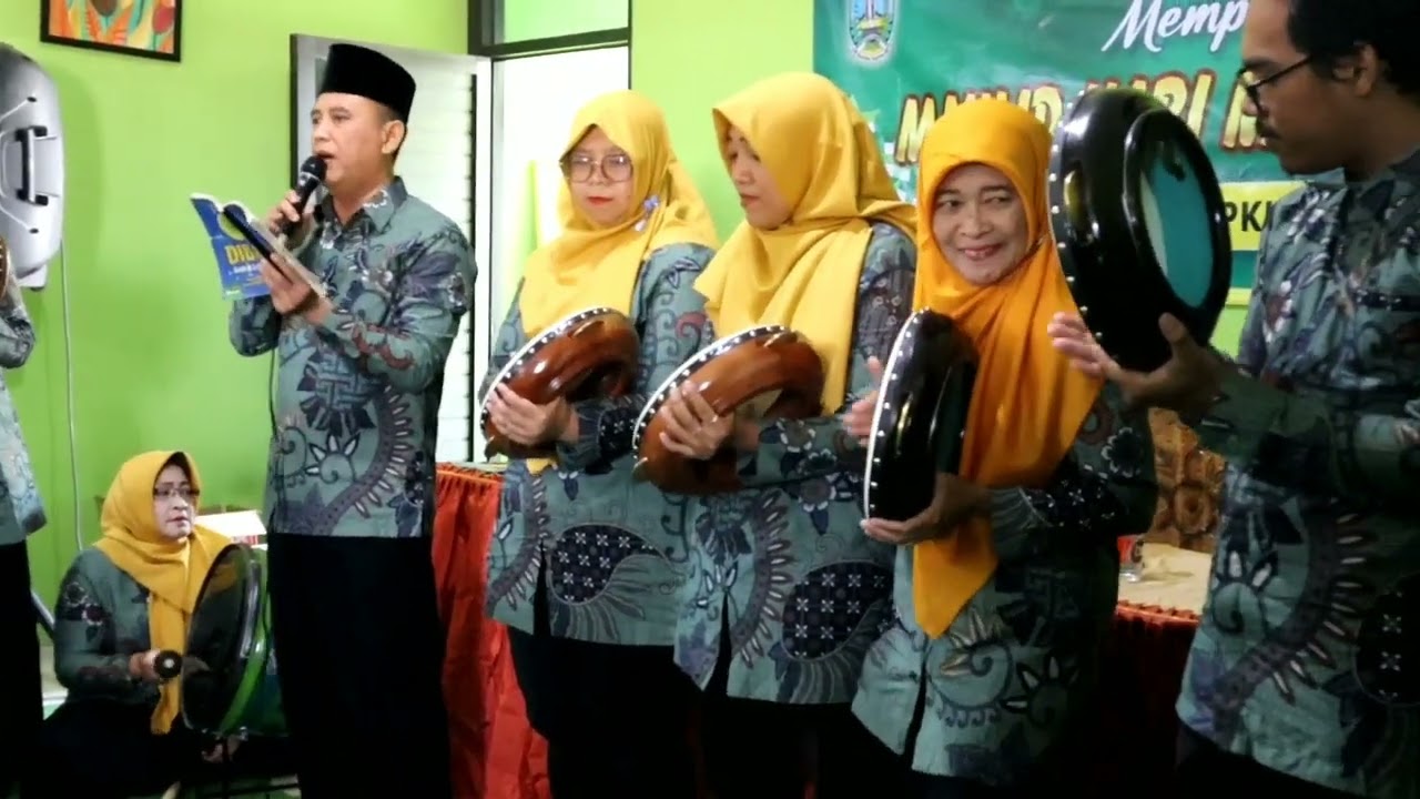 Banjari Dewan Guru SLB PKK Gedeg Memperingati Maulid Nabi Muhammad SAW