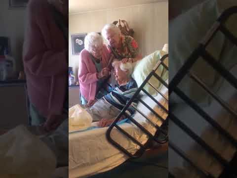 Sisters Make Sure Their 97-Year-Old Sister In Hospice Care Looks Her Best