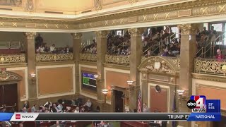 Bill to block public unions from collectively bargaining passes Utah House