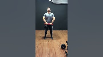 Exercício Remada Alta com Halter