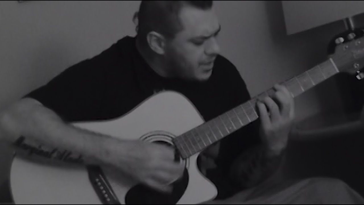 CHORÃO NO VIOLÃO | NA ESTRADA COM CHARLIE BROWN JR - VICIOS E VIRTUDES