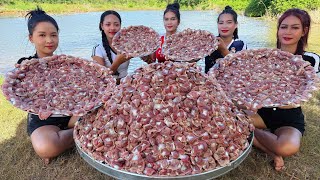 Amazing cooking rice fried with chicken island and crispy recipe in my countryside
