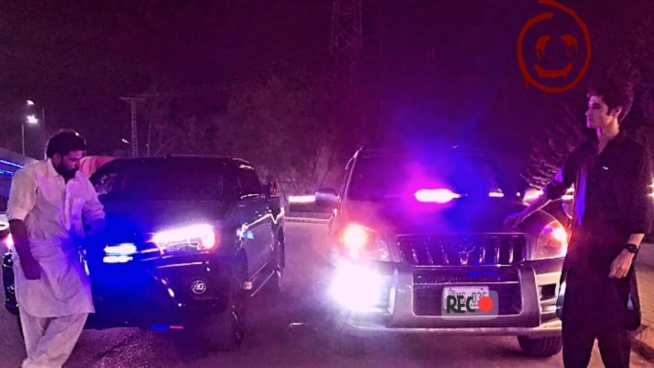 Toyota Prado Vs Toyota Revo Hilux [Land Cruiser Vs Hilux] [Prado Vs REVO]  