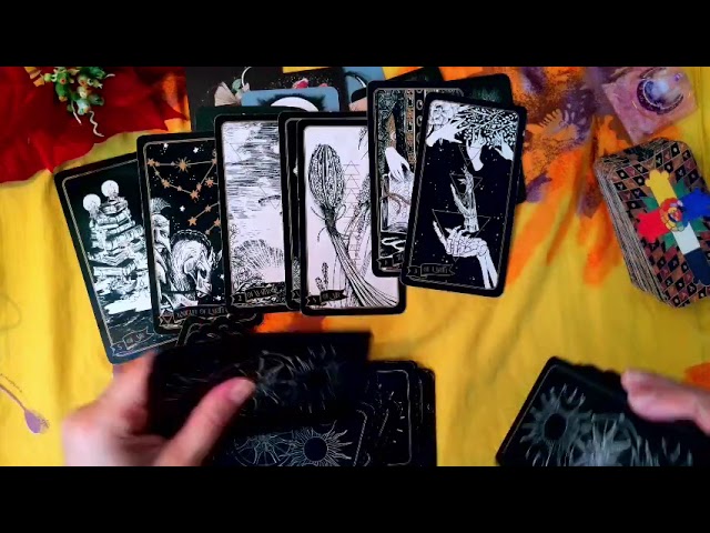 Henry Cavill Tarot Reading - Complex issues & Family Bliss ahead - #lovetarot #celebritytarotreading