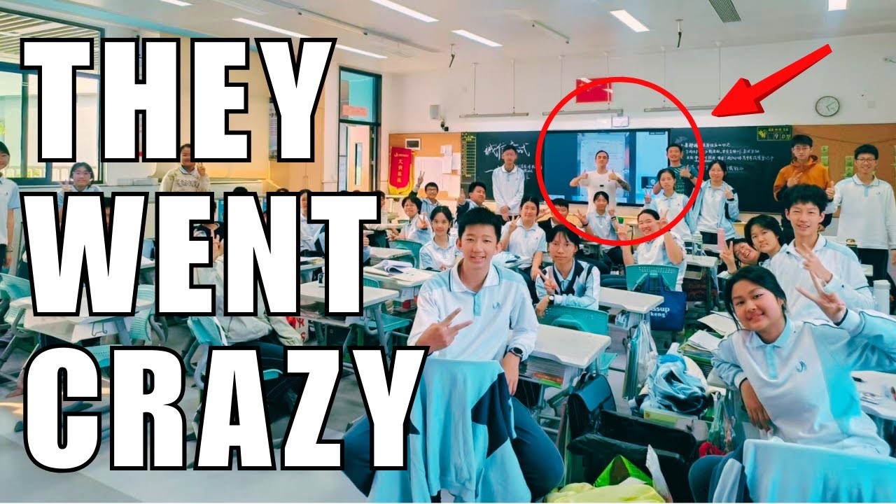 Foreigner Speaks Chinese in School 🇨🇳 The Reaction Was Priceless!