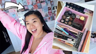ORGANIZING MY MAKEUP COLLECTION + huge clothing haul