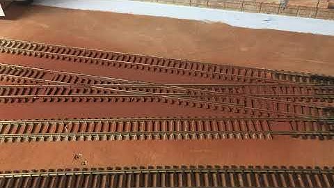 Peco insulfrog diamond crossings DCC solution. No more short circuits.