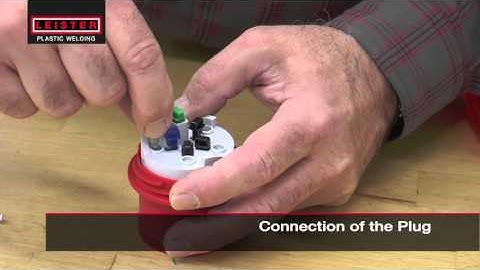 Leister Tutorial | Connecting the plug of your Leister SEAMTEK 36 Stationary Welder