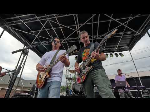 Hot Action Cop - Goin' Down On It - Live at Fox Fest