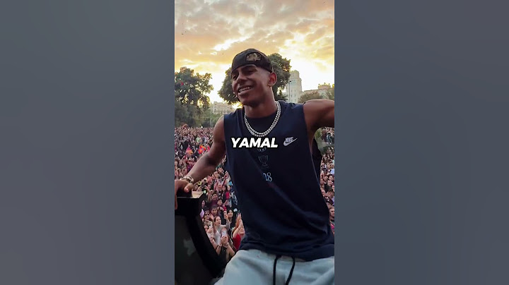 The only footage from Lamine Yamal’s private phone-banned 18th birthday — and his cake. 🤣💀