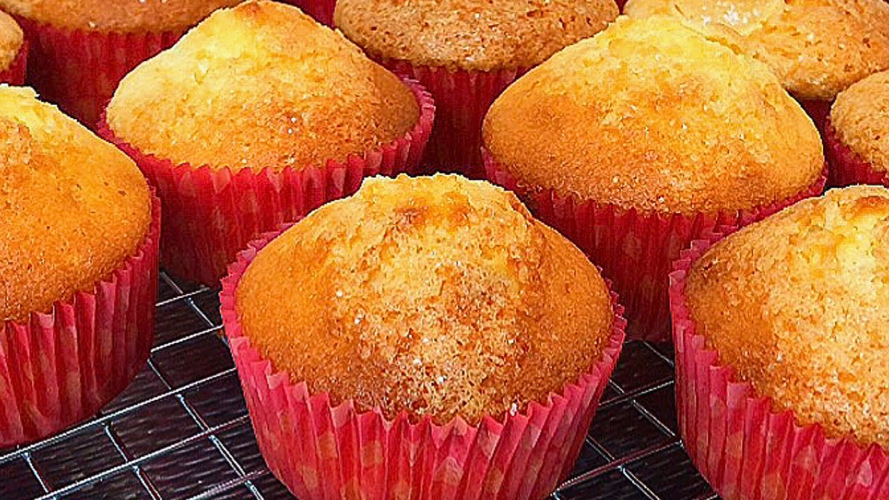 HOW TO MAKE THE BEST YOGURT CUPCAKE! SOFT & FLUFFY! CLASSIC  YOGURT CUPCAKE