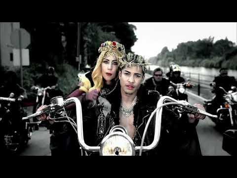 külotsiz yalangoch erkaklar