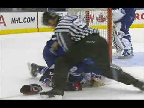 Boll vs Schenn Fight - Blue Jackets at Leafs - Feb 19 2009 Burke: "Atta boy!"