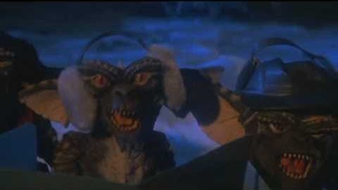 Gremlins - Caroling